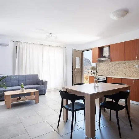 Tulipa Suites Yefira Exterior photo