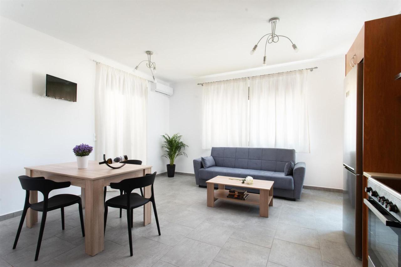 Apartment Tulipa Yefira